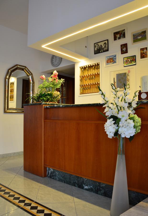 Hotel Luana Rimini Luaran gambar