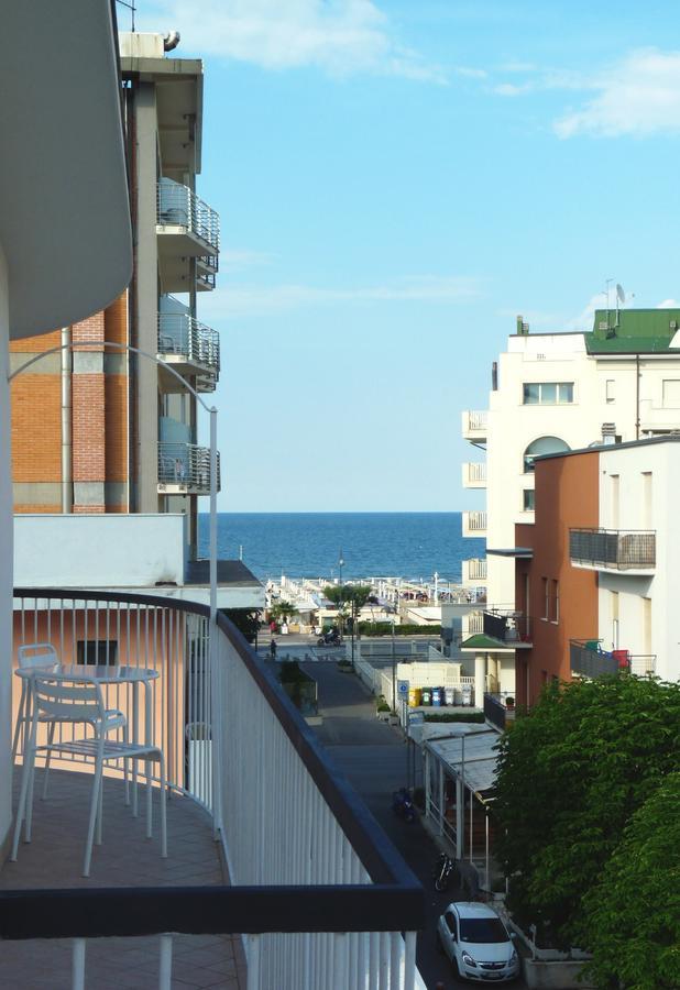 Hotel Luana Rimini Luaran gambar