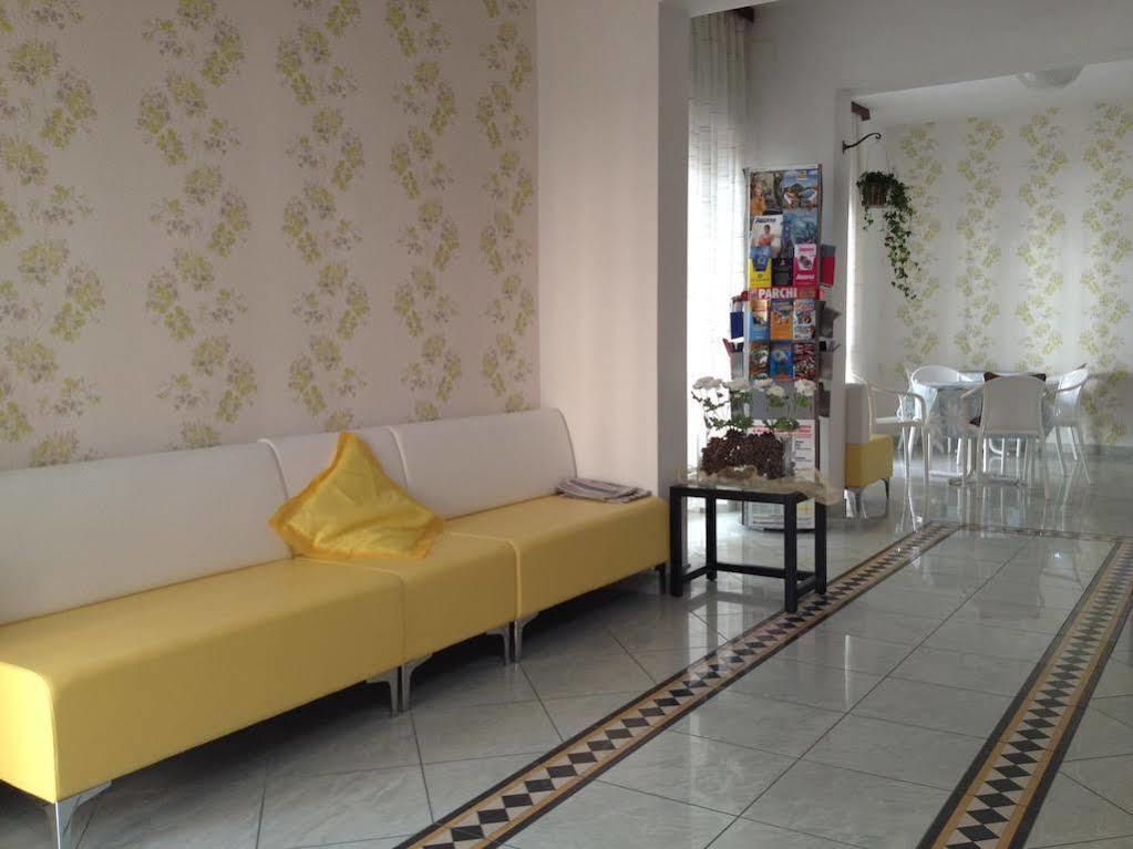 Hotel Luana Rimini Luaran gambar